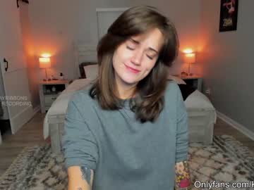 webcam girl kayribbons today image #932219