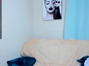 webcam girl yana_squrel_22 today image #329455