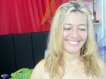 webcam girl daniela_giraldo87 today image #3973423