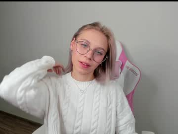 webcam girl _4xs today image #4044166