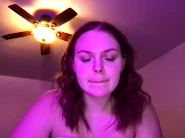 webcam girl cherrymay2102 today image #1239391