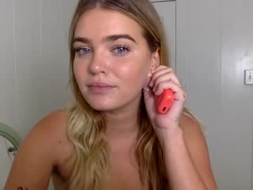 webcam girl littlemaryjane19 today image #1849390