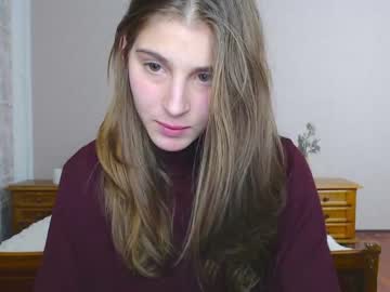 webcam girl little_kitt1y_ today image #3975057