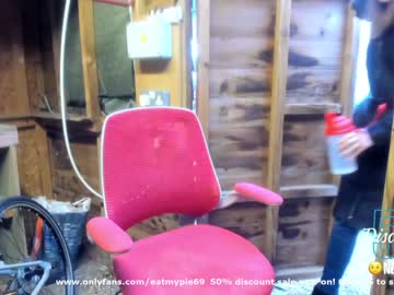 webcam girl eatmypie69 today image #1056707