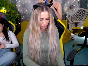 webcam couple kira0541 today image #3696612