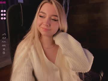 webcam girl yolandabertha today image #3527880