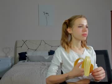 webcam girl asemiluna today image #279057