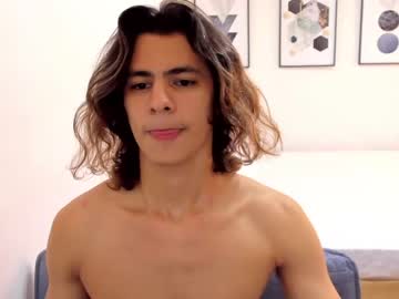 webcam man eren_levis today image #1651318