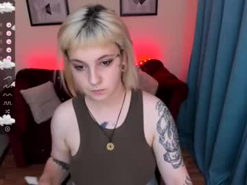 webcam girl yolandi_toit today image #2186449