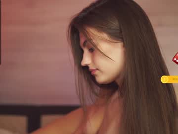 webcam girl hoolybunny today image #2509911