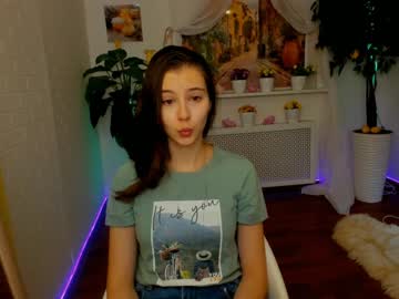 webcam girl carolineprise today image #674835