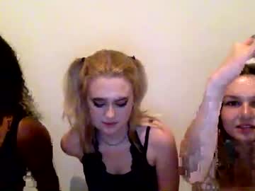 webcam girl catlily222 today image #25956