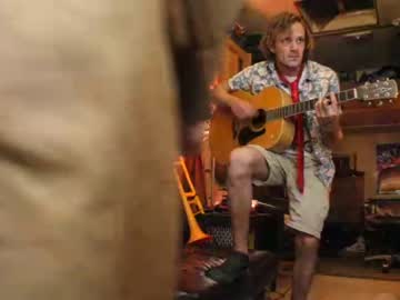 webcam man hollandhousestudios today image #2999355