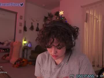 webcam girl evelynpiers today image #3150254