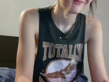 webcam girl tease_me__ today image #3942255