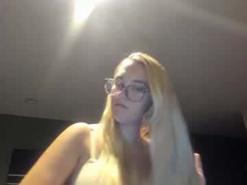 webcam girl mariah95 today image #108215
