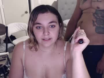 webcam couple bellewoods today image #918877
