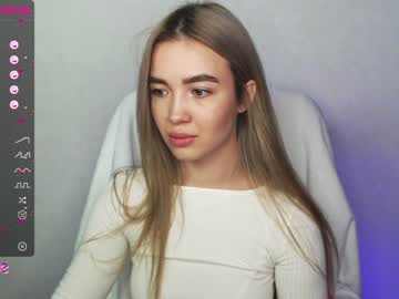 webcam girl yourvirusqueen_ today image #2216598