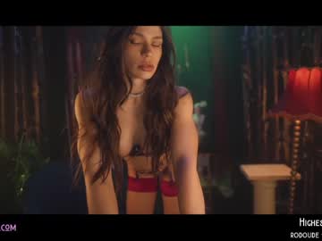 webcam girl lucieoude_ today image #2073857