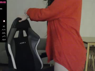 webcam girl lady_yas today image #1082570