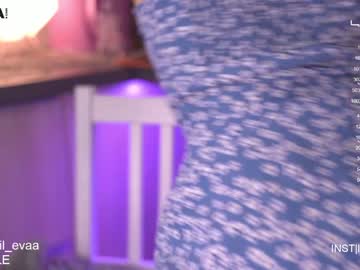 webcam girl lil_eva today image #2127277