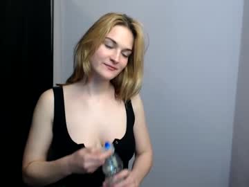 webcam girl tara_mony today image #1753978