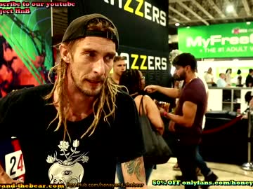 webcam couple honeyand_thebear today image #2224107