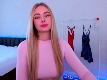webcam girl 8a8y_nura today image #3730608