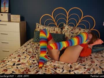 webcam girl surfergirl121 today image #3555815