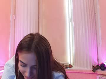 webcam girl luna_drips today image #1876429
