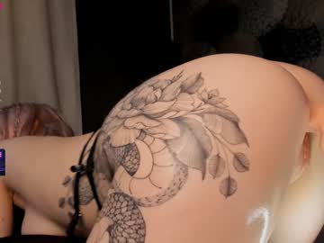 webcam girl crystalreves today image #2176705
