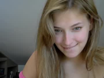 webcam girl talyaa_xo today image #1803265