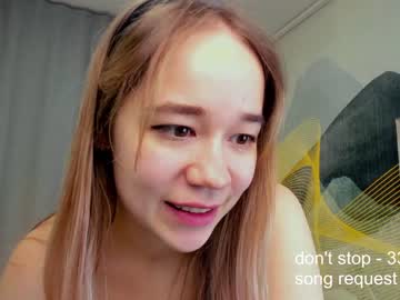 webcam girl kristycoy today image #3392584