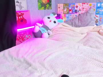 webcam girl maaarynip today image #2232877