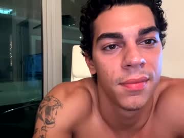 webcam man heyitsmoo today image #4014339
