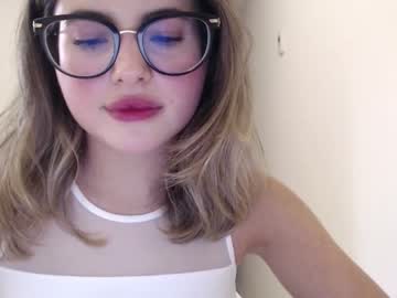 webcam girl playnofuckinggames today image #1066451