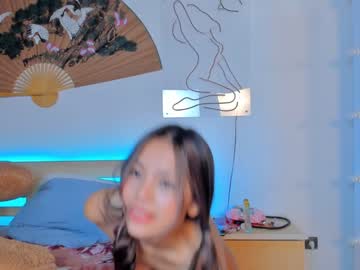 webcam girl kiara_roses today image #3244296
