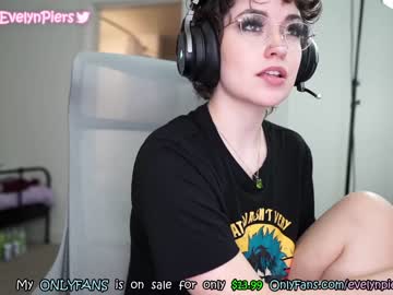 webcam girl evelynpiers today image #2008047