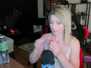 webcam girl kimilee22 today image #2021099