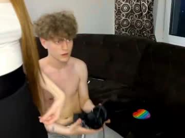 webcam couple x0m_ka today image #1949931