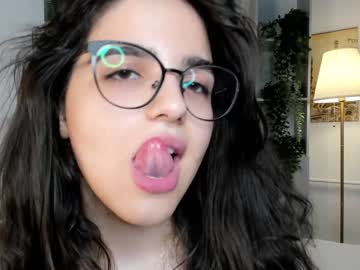 webcam girl fashionladies today image #2212901