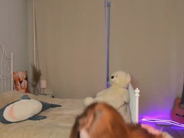 webcam girl jerkoffstation today image #3625507