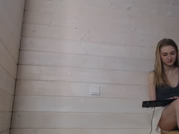 webcam girl princess__aurora today image #3690972