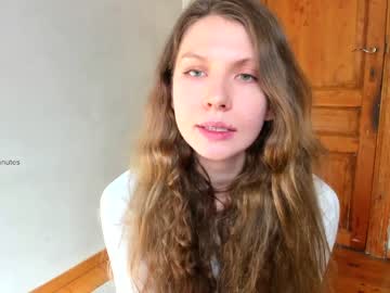 webcam girl giveyouelevenminutes today image #1249784