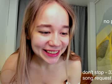 webcam girl kristycoy today image #3392094