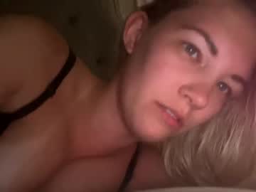 webcam girl mariah95 today image #2468531