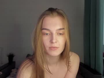 webcam girl ksushechka today image #1163310