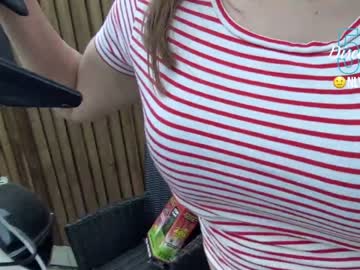 webcam girl eatmypie69 today image #1702327