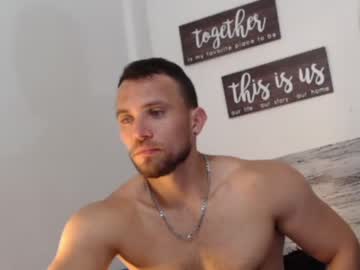 webcam man muscle_21_bloder today image #3588281