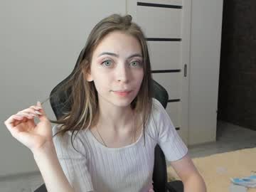 webcam girl lika_moon today image #602904